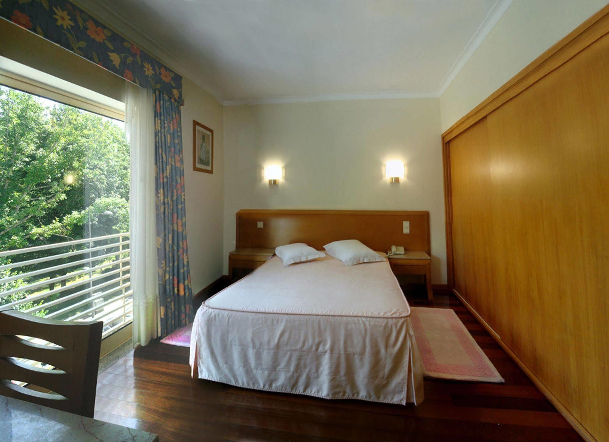 Hotel Калделас Екстер'єр фото